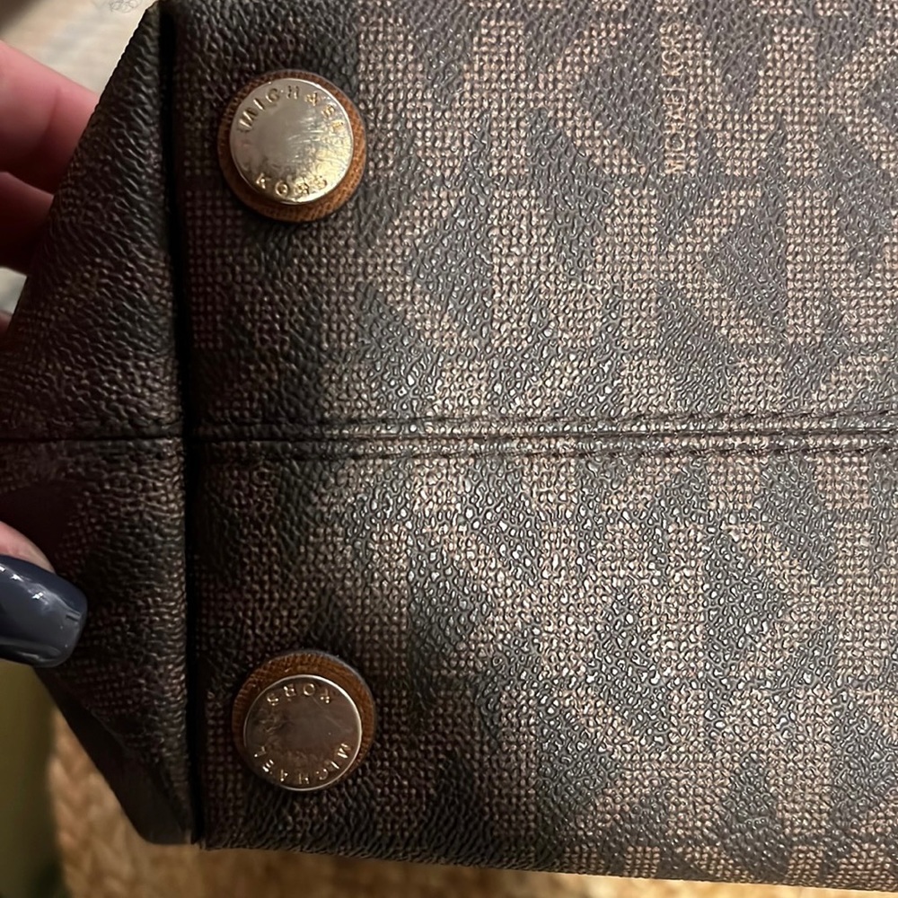 Authentic Michael Kors - Picture 4 of 9